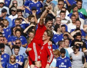 Torres Bawa The Reds Unggul 2-0