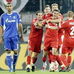 Schalke Telan Kekalahan Pertama