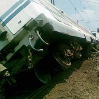 Evakuasi KA Argo Bromo Anggrek Butuh Waktu 5-10 Jam