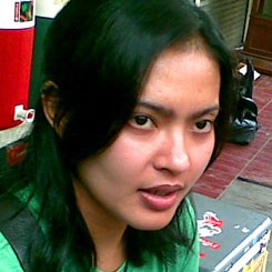 Lola Amaria Garap Film Soal TKW