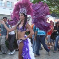 Liukan Samba Goyang GP Singapura