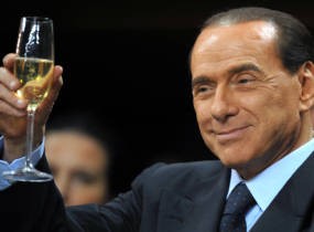 Gol Dinho, Hadiah Ultah Berlusconi