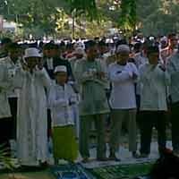 Sebagian Warga di Jember Pagi Ini Halal Bihalal