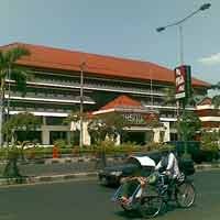 Berbarengan Idul Fitri, Hari Kesaktian Pancasila Terabaikan