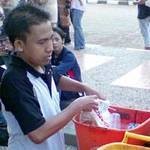 Ragunan Diserbu Pengunjung, Sampah pun Menggunung