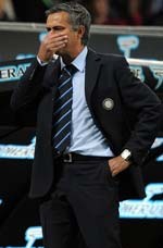 Mourinho: Yang Penting Memimpin