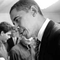 Obama Gunakan iPhone untuk Kampanye