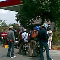 Bensin di Kediri Langka