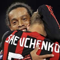 Sheva dan Dinho Panen Pujian