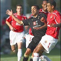 Tottenham ke Fase Grup