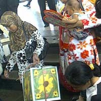 Puncak Arus Balik di Stasiun Senen, Minggu Sampai Senin Pagi