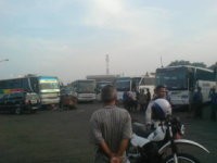 Sore Hari, Puncak Arus Balik di Terminal Pulogadung 