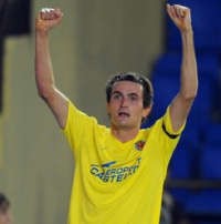 Llorente Bawa Villarreal Puncaki Klasemen