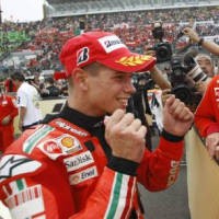 Stoner Akhiri Dahaga Juara