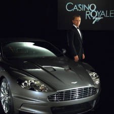 Mobil Rusak James Bond Dibeli Rp 3,5 M 