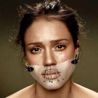 Kampanye Pemilu, Jessica Alba Menangis