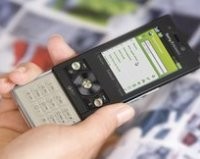 Sony Ericsson Kembangkan Ponsel Kamera 12 MP