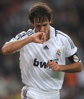 Raul Dekati Rekor Di Stefano