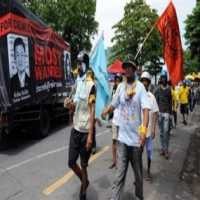 Wakil PM Thailand Mundur Akibat Bentrok Polisi & Demonstran