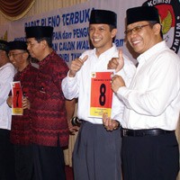 8 Pasangan Cawalkot Siap Curi Simpati Masyarakat