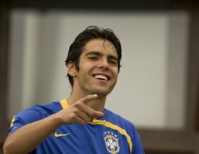 11 Bulan Absen, Kaka Perkuat Brasil Lagi