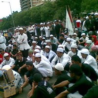 Water Canon Siaga Amankan Massa FPI