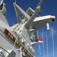 Manuver Tempur Full Ahead KRI Sultan Iskandar Muda, Menegangkan!