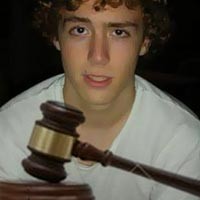 Bobol e-Mail Palin, Anak Pejabat Partai Demokrat Ditahan