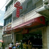 Toko Emas 6 Mengepul, Pembeli Panik Berhamburan