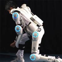 Pakaian Robot Bantu Sembuhkan Pasien Lumpuh