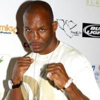 Hopkins Tarung Karena Uang