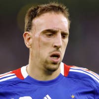 Ayo Lebih Berani, Prancis