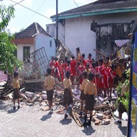 Hujan Disertai Angin, Gedung SDN Randubener Roboh