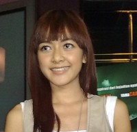 Pipis di Hutan, Richa Novischa Takut Dipatuk Ular