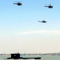 TNI Unjuk Kekuatan Pada HUT ke-63