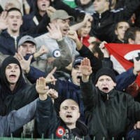 Italia Akan Selidiki Tifosi Fasis