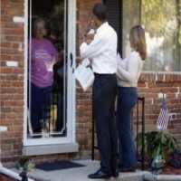 Obama Minta Dukungan dari Rumah ke Rumah