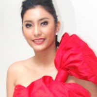 Jomblo Bikin Tyas Mirasih Gemuk