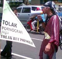Aksi Tolak RUU Pornografi