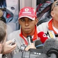 Hamilton: Massa Sengaja Tabrak Saya