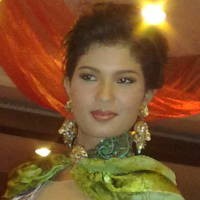 Runner Up Putri Indonesia Bawa 25 Gaun