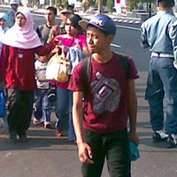 Usai Ikut Upacara HUT TNI, Para Undangan Jalan Kaki 1,5 Km