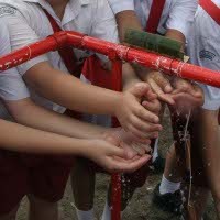 Hari Cuci Tangan di Yogya, Anak-anak Saling Ciprat Air