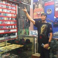 Lebih Nge-ground di Surga Distro