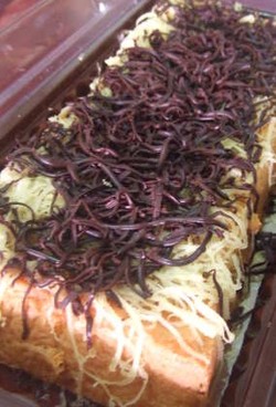 Amboi! Ada Sale Dalam Cake