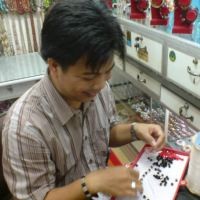 Kemilau Bisnis Batu Kalimantan