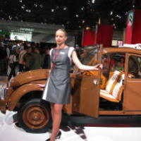 1,5 Juta Orang Datangi Paris Motor Show 