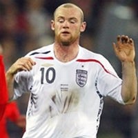 Rooney Balas Puji Rekan-rekannya