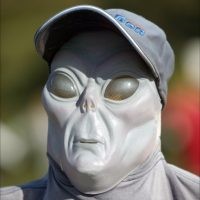 Pahami Bahasa Alien dengan Program Komputer