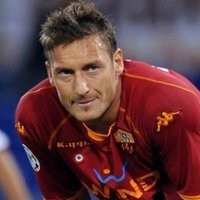 Jatah Totti Cuma Setengah Babak